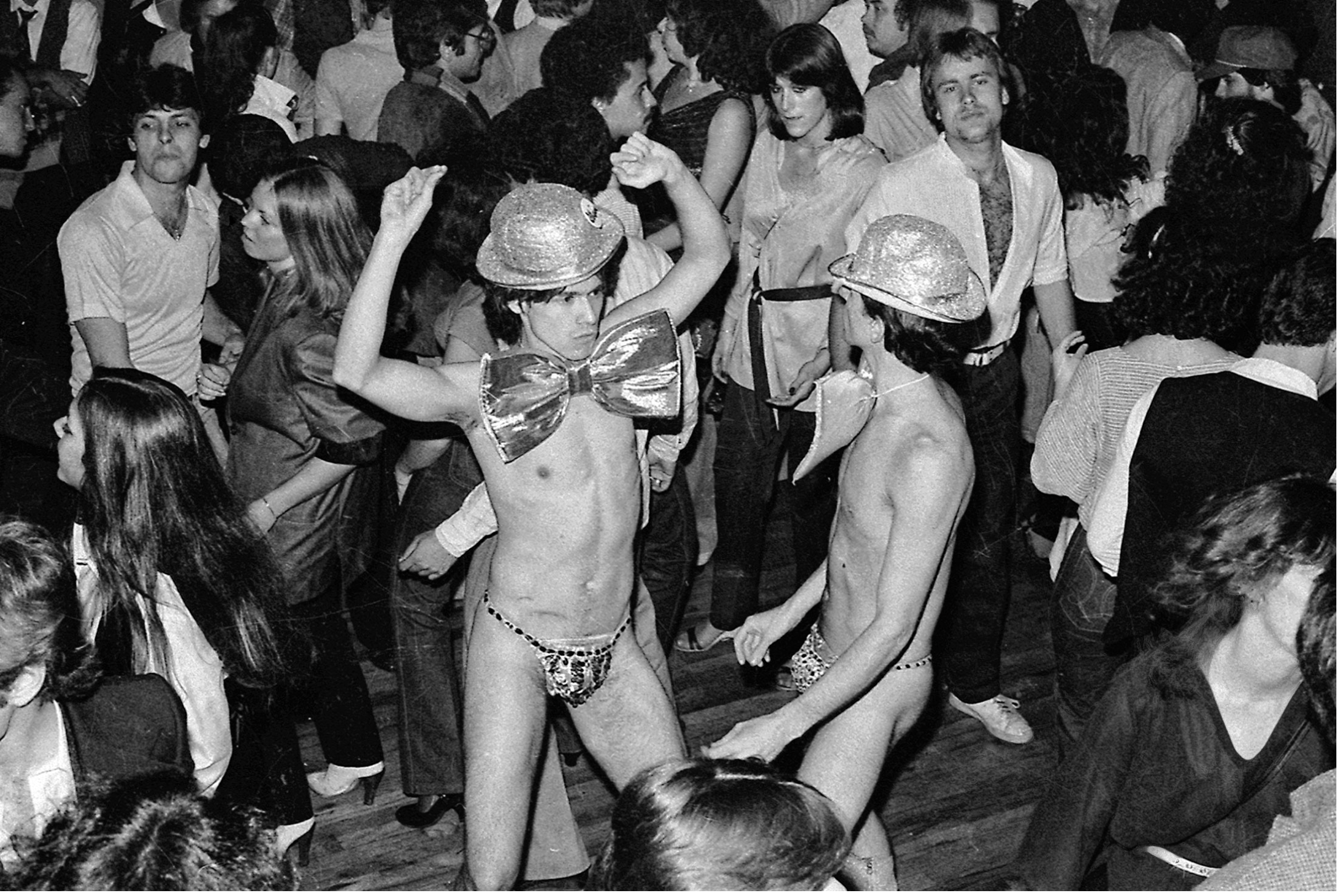 Disco dancers B &amp; W