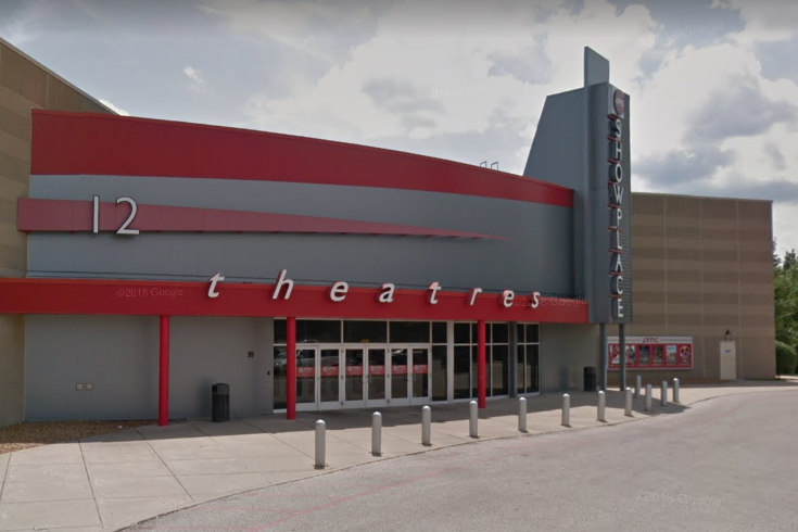A Google Maps Streetview screenshot of the AMC Classic Bloomington 12 movie theater.