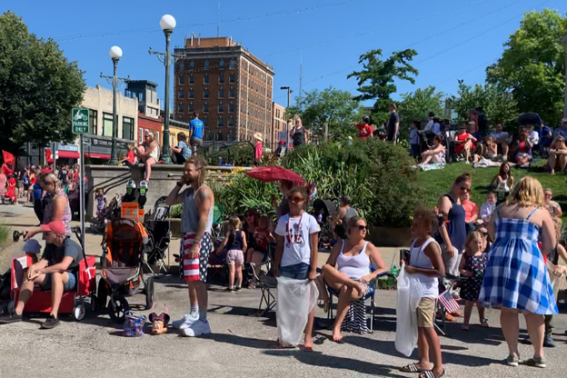 Parade on Courthouse Square