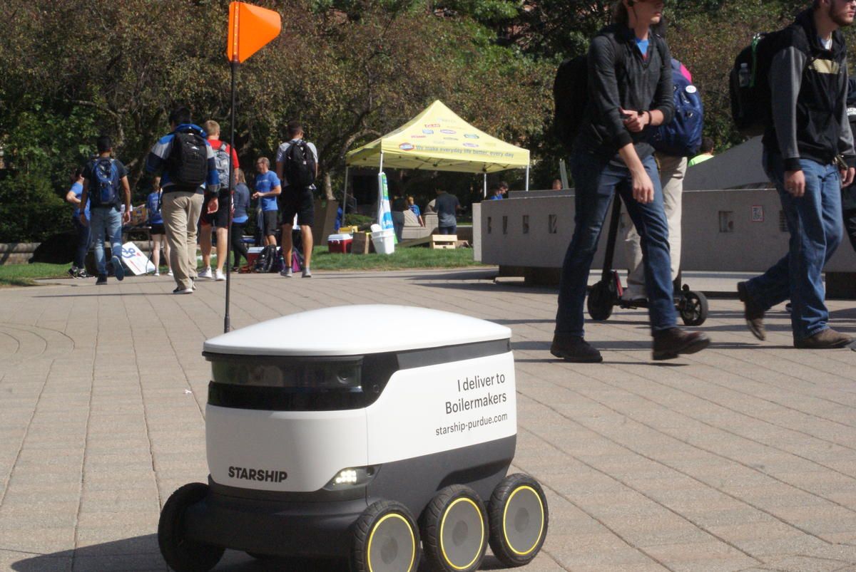 starship robot