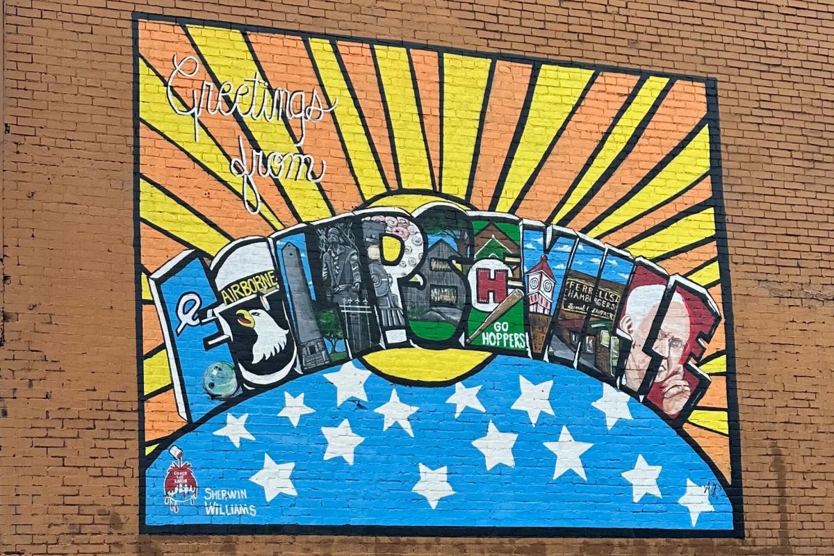 Eclipseville mural in Hopkinsville, Ky.