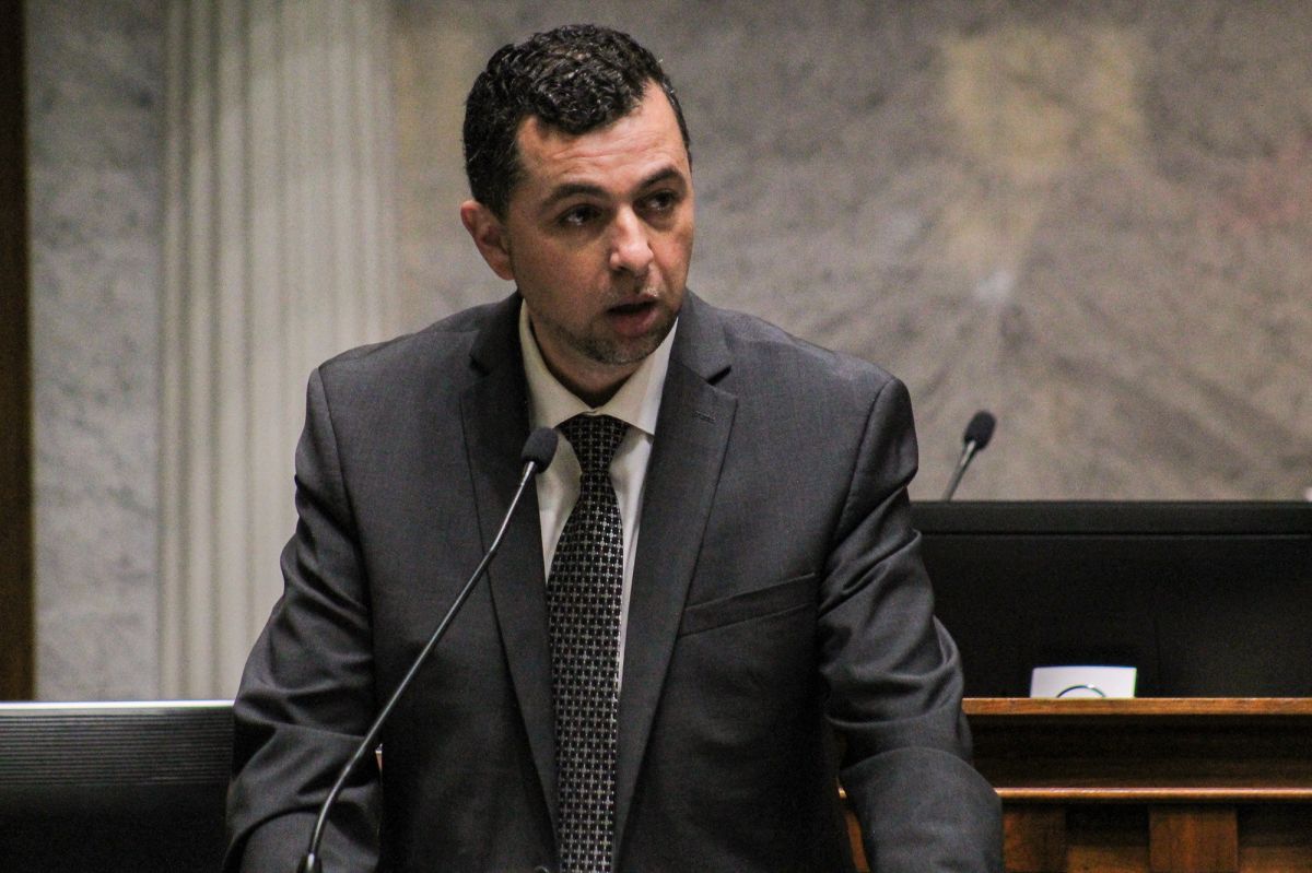 Sen. Fady Qaddoura at podium