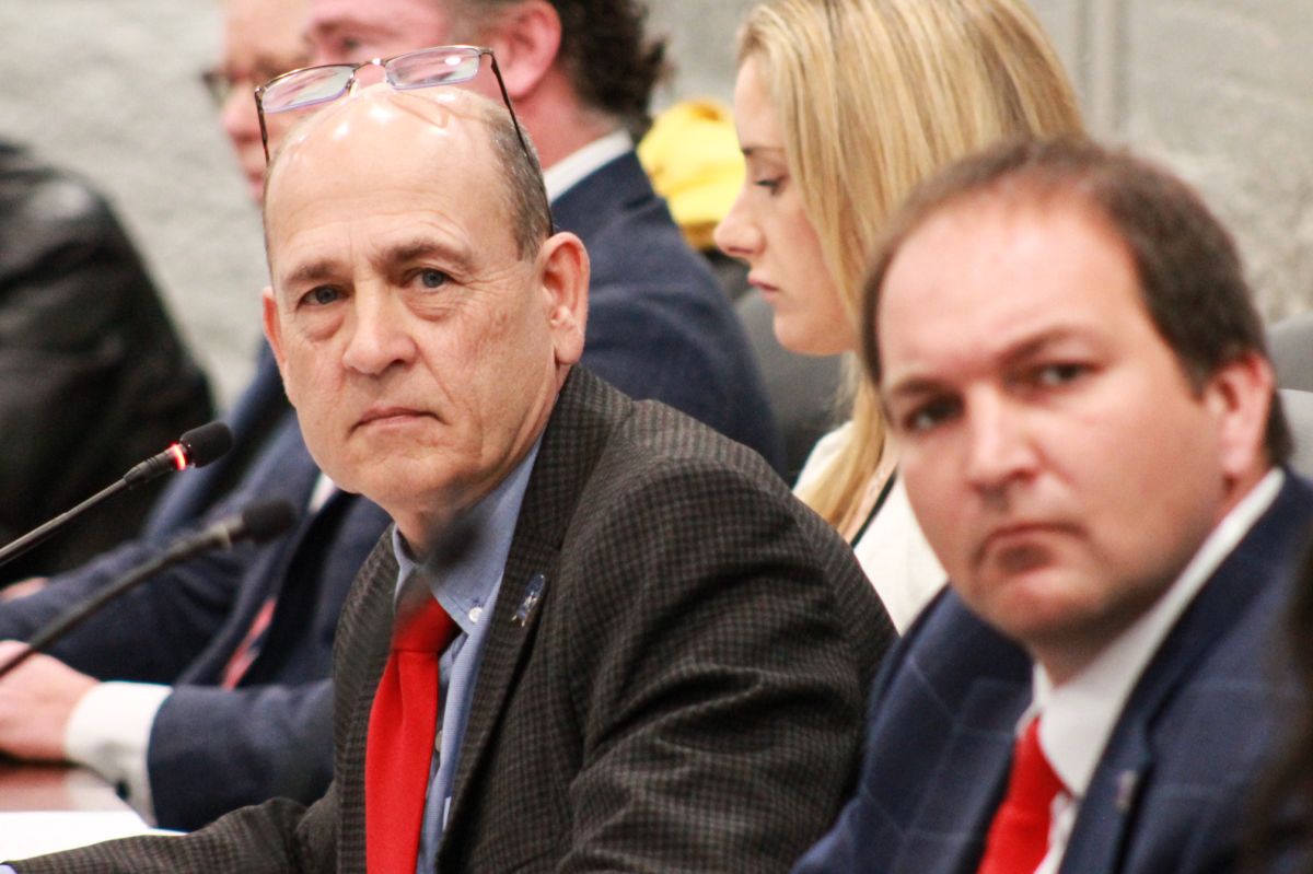 Sen. Gary Byrne (R-Byrneville), left, and Rep. J.D. Prescott (R-Union City) participate in a conference committee hearing on SB 287.