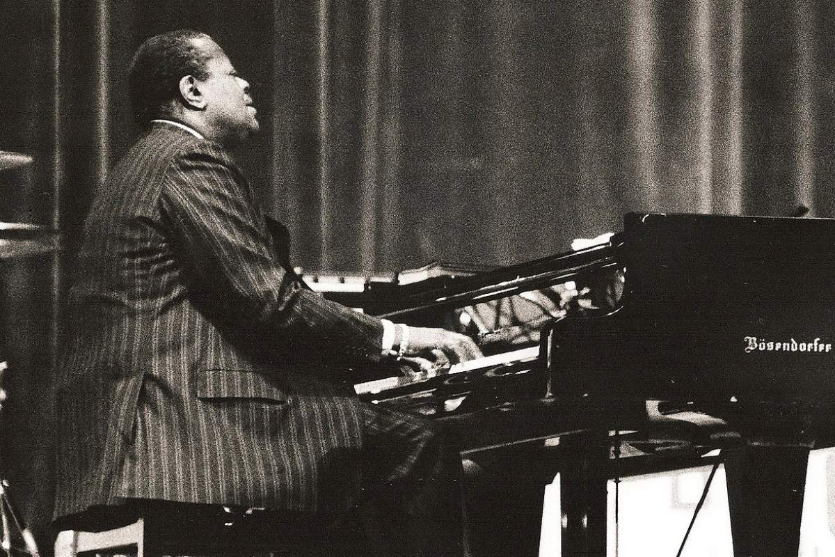 Oscar Peterson in Munich, 1977 (Photo Credit: Wikimedia)